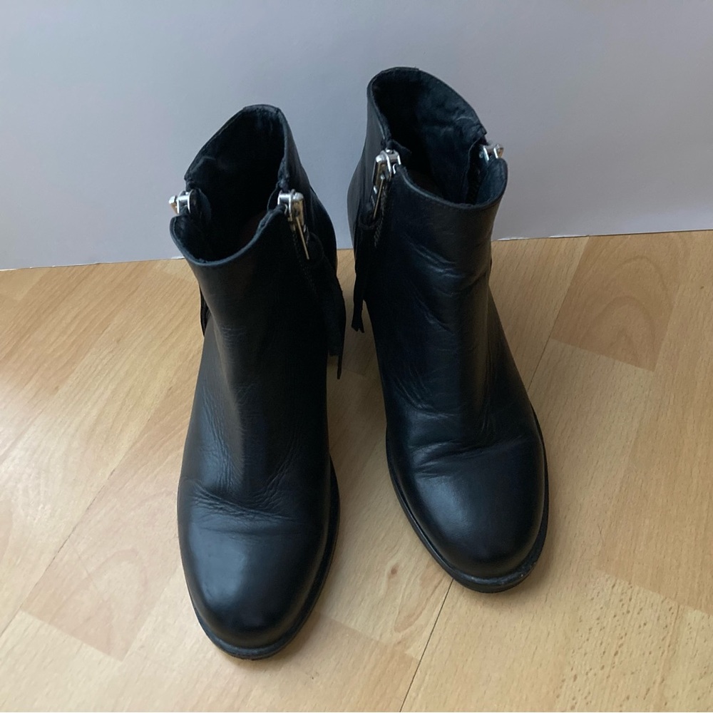 Halogen Black Leather Zip Chelsea Ankle Boots Booties 36 6